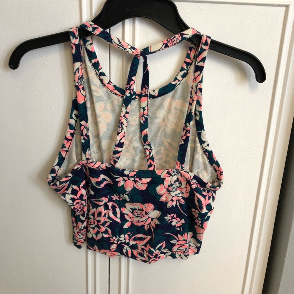 Crop top - Picture 2 of 2